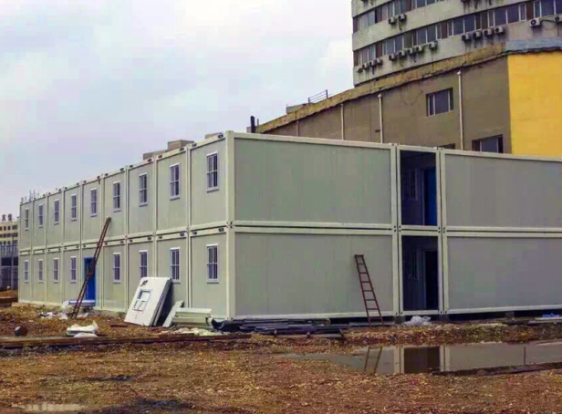 工地住人集裝箱吊裝過(guò)程安全注意事項(xiàng)！