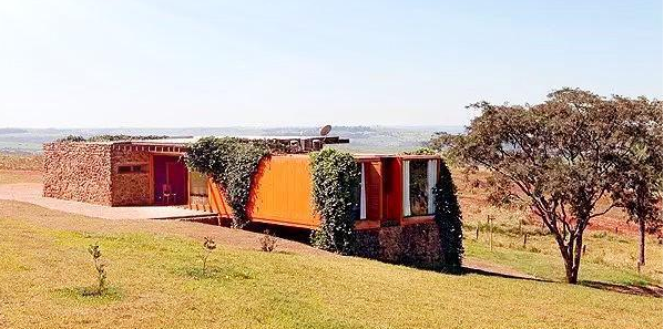 夏日炎炎，集裝箱房屋里怎么能做到?jīng)鏊瑹o比！